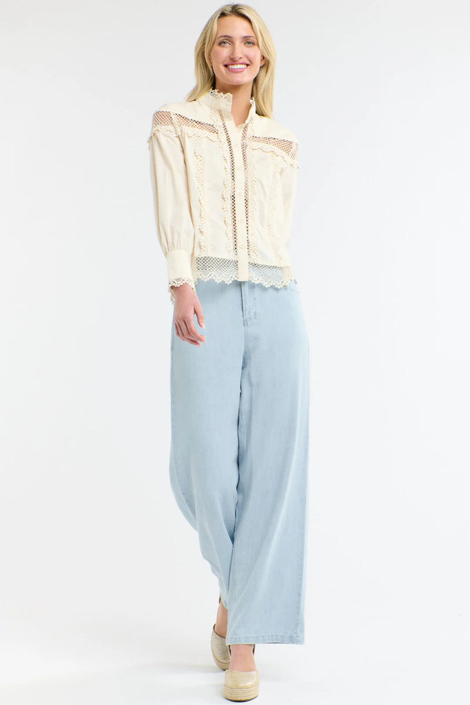Victoria shirt
