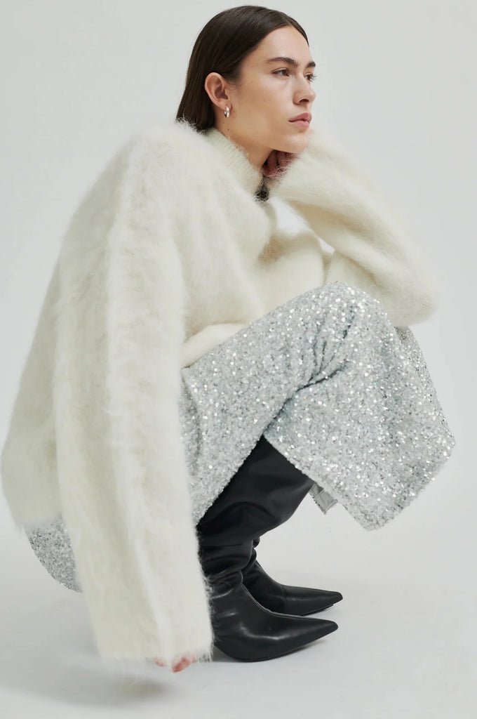 Isaky Knit