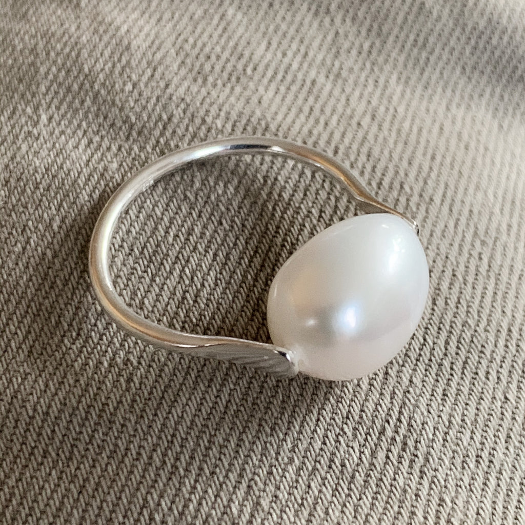 Pearl Ring - Silver